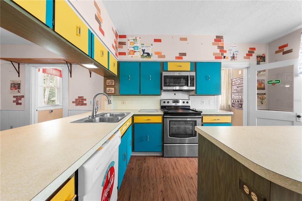 На продажу: $999,000 (4 спален, 3 ванн, 3492 Квадратных фут)