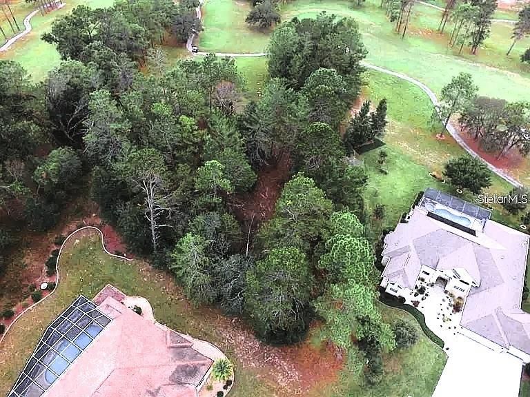 На продажу: $76,000 (0.72 acres)