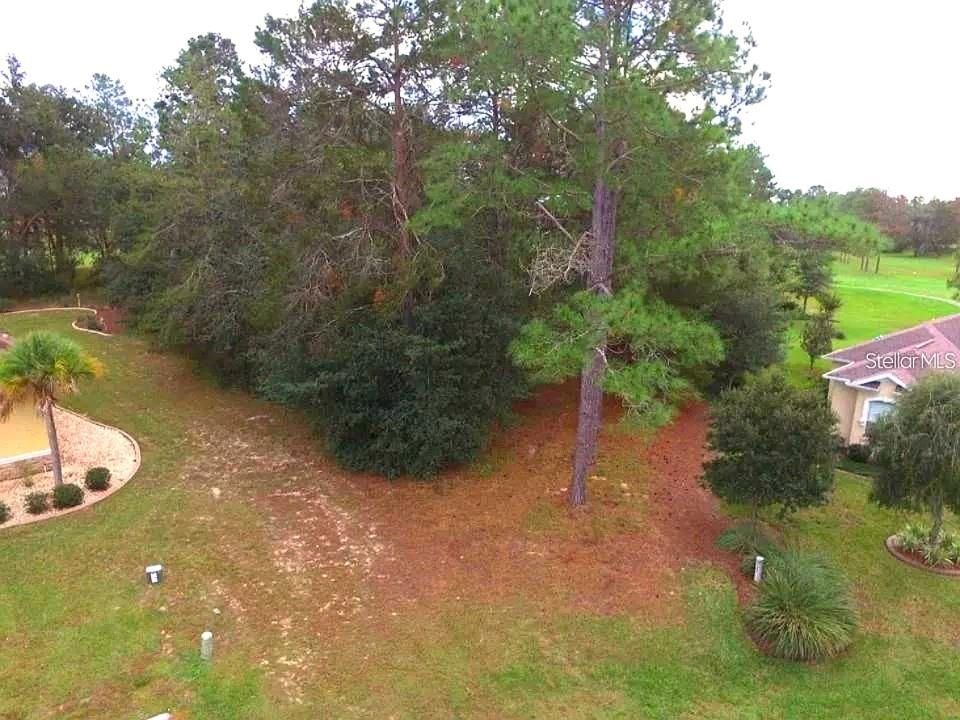 На продажу: $76,000 (0.72 acres)