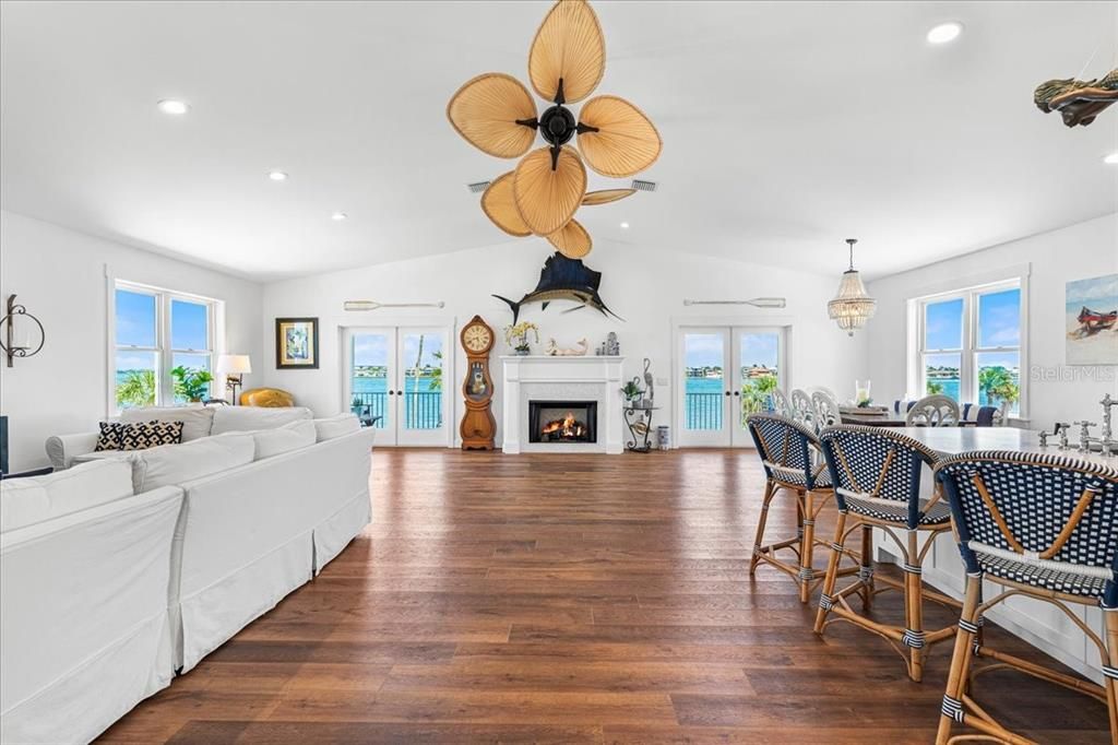 待售: $3,899,000 (4 贝兹, 3 浴室, 2964 平方英尺)