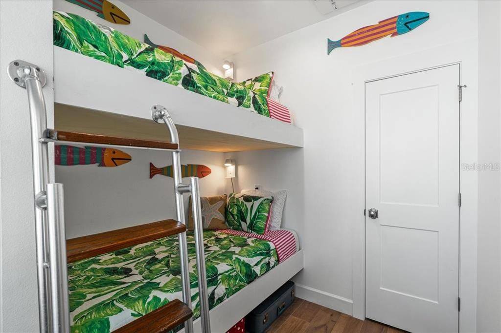 待售: $3,899,000 (4 贝兹, 3 浴室, 2964 平方英尺)