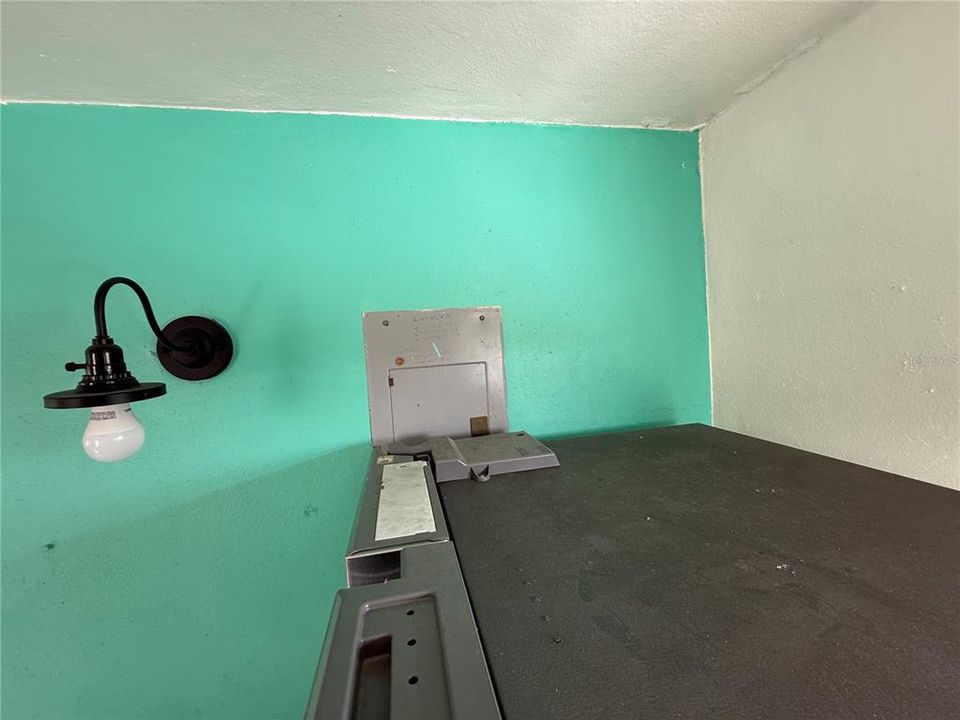 For Sale: $229,900 (2 beds, 1 baths, 629 Square Feet)