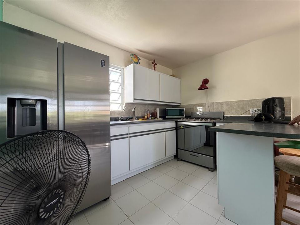 For Sale: $229,900 (2 beds, 1 baths, 629 Square Feet)