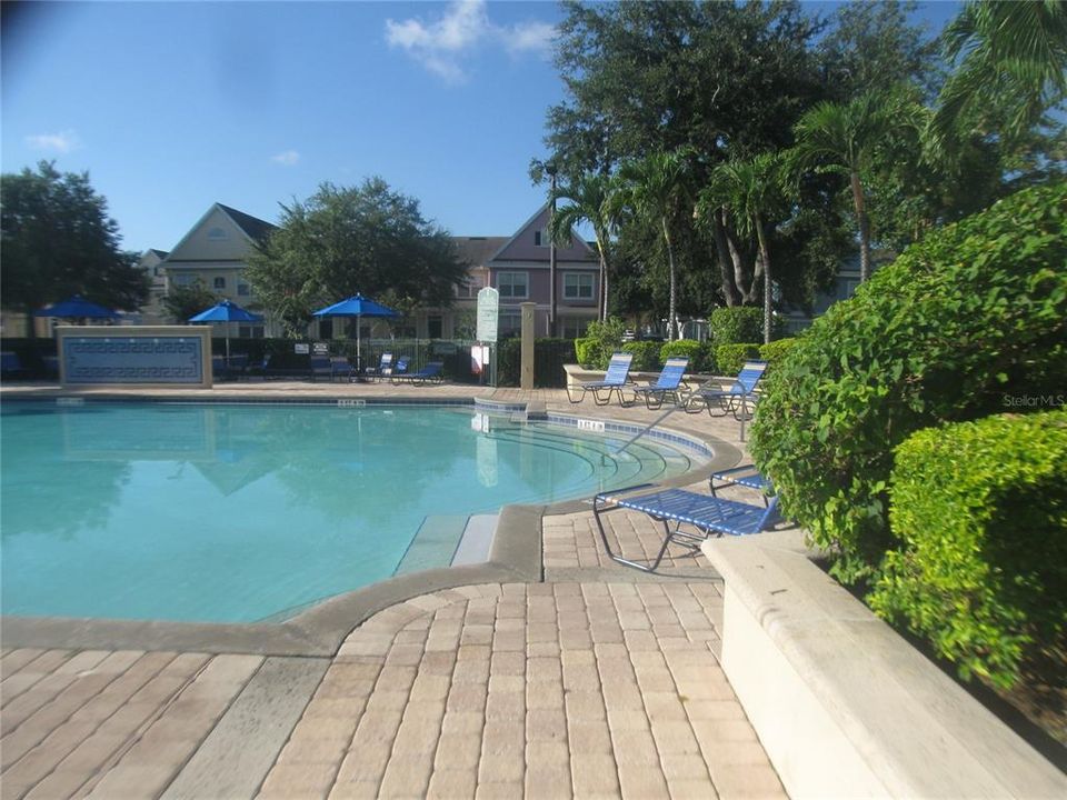 Active With Contract: $1,900 (4 beds, 3 baths, 1470 Square Feet)