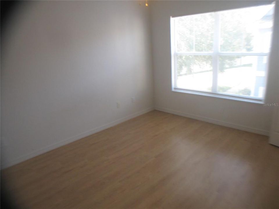 Active With Contract: $1,900 (4 beds, 3 baths, 1470 Square Feet)