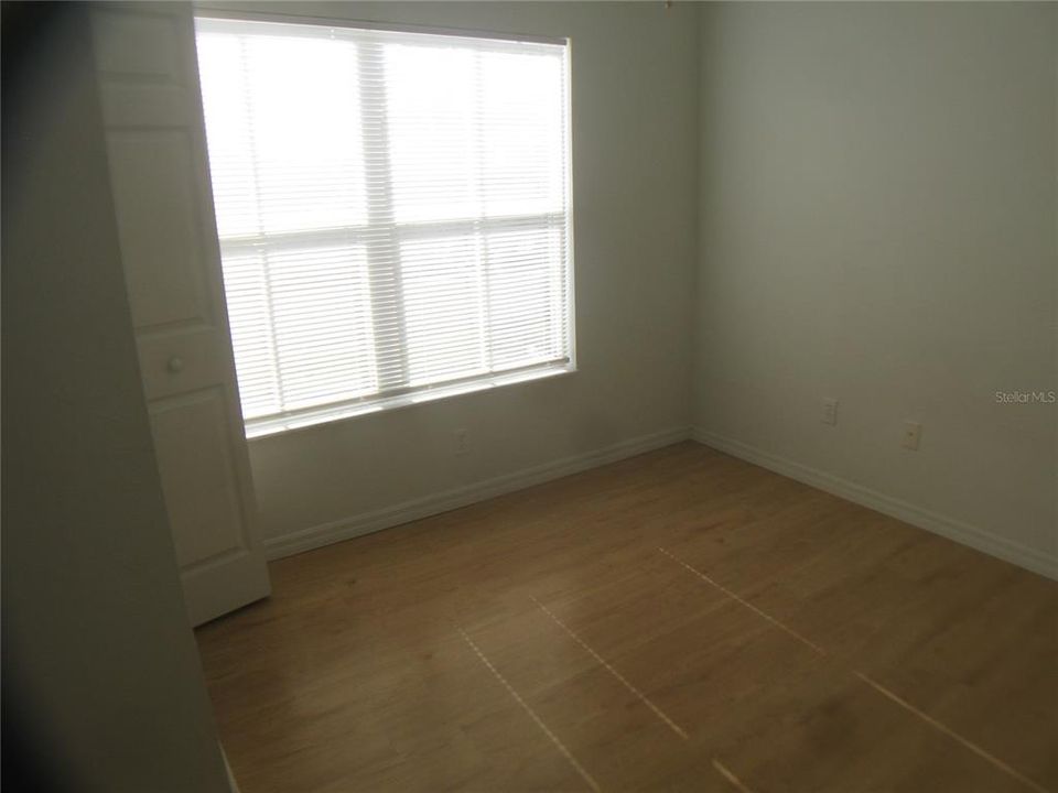 Active With Contract: $1,900 (4 beds, 3 baths, 1470 Square Feet)