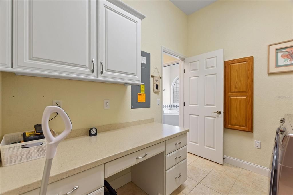 Activo con contrato: $534,000 (2 camas, 3 baños, 2134 Pies cuadrados)