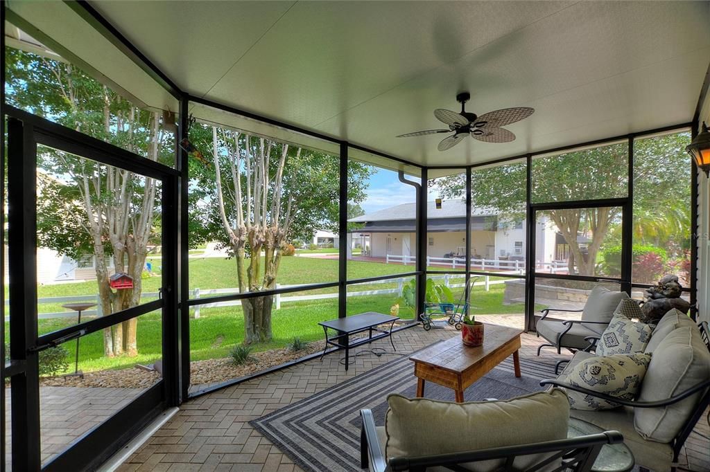 Activo con contrato: $534,000 (2 camas, 3 baños, 2134 Pies cuadrados)