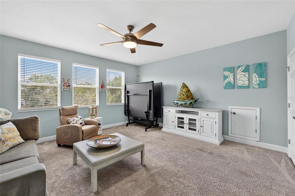 En Renta: $3,500 (4 camas, 3 baños, 3233 Pies cuadrados)