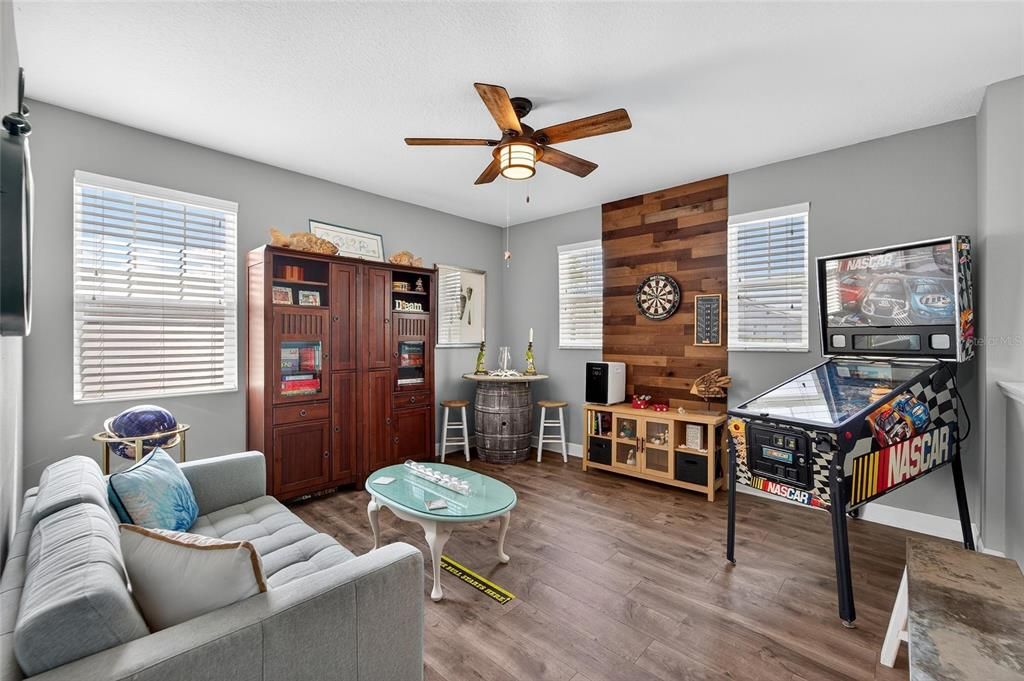 En Renta: $3,500 (4 camas, 3 baños, 3233 Pies cuadrados)