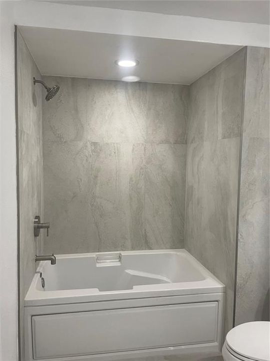 待售: $429,900 (2 贝兹, 2 浴室, 1157 平方英尺)