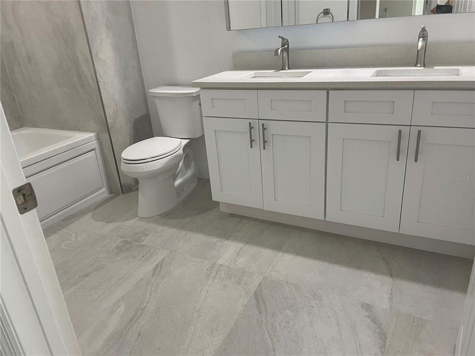 待售: $429,900 (2 贝兹, 2 浴室, 1157 平方英尺)