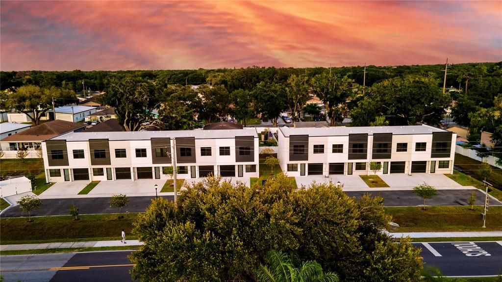 Active With Contract: $2,900 (3 beds, 2 baths, 1596 Square Feet)