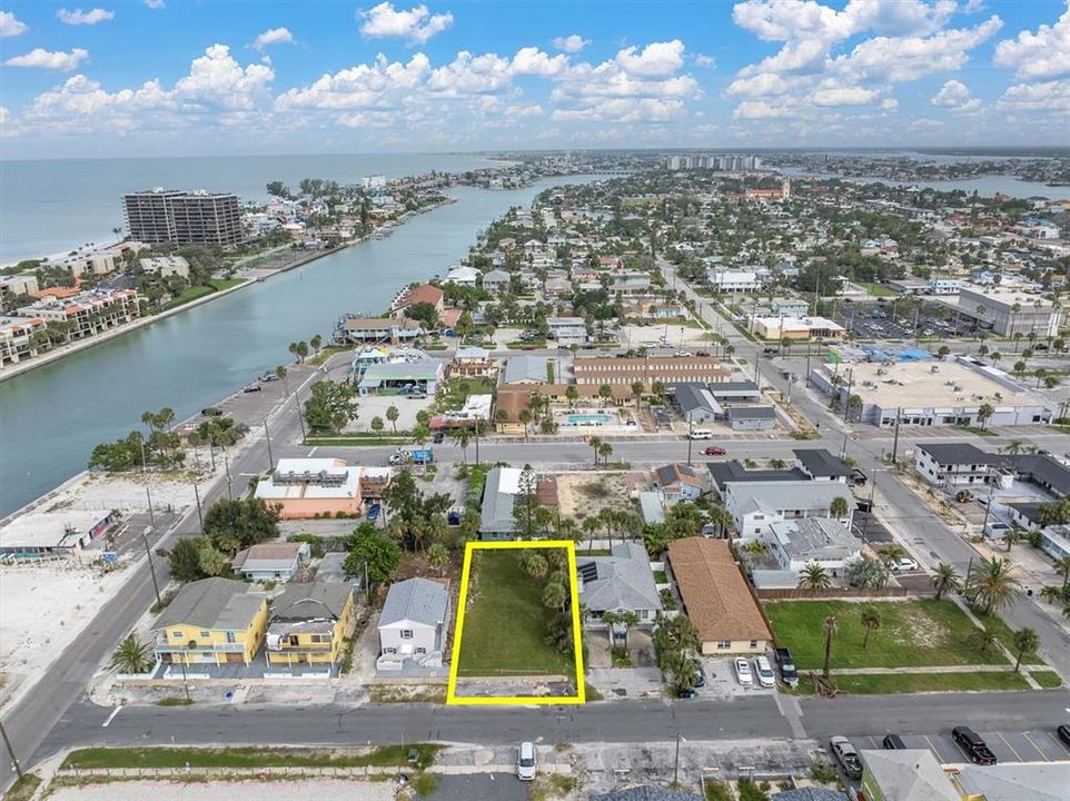 待售: $750,000 (0.12 acres)