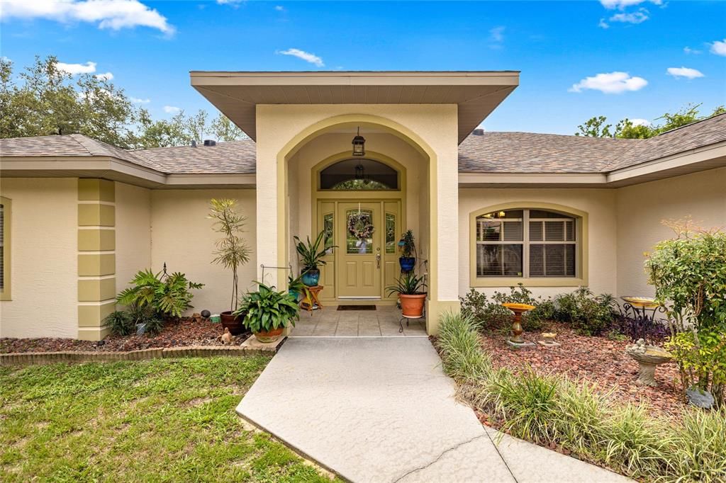 For Sale: $451,500 (3 beds, 2 baths, 1886 Square Feet)