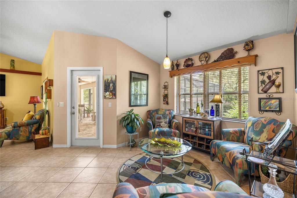 For Sale: $451,500 (3 beds, 2 baths, 1886 Square Feet)