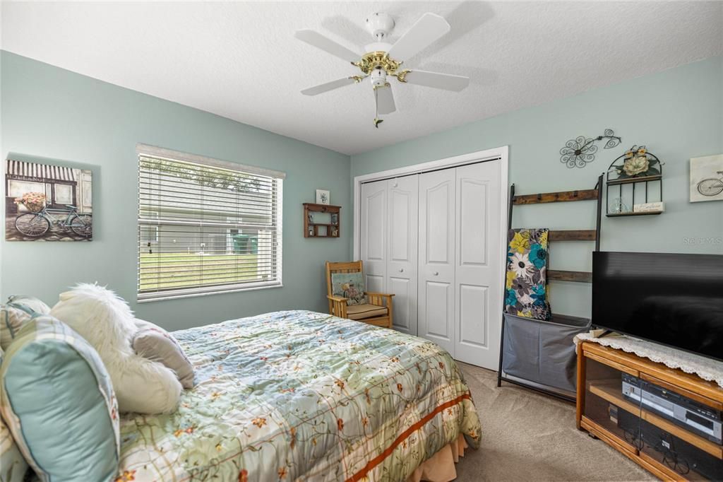 For Sale: $451,500 (3 beds, 2 baths, 1886 Square Feet)