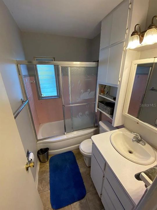 合同活跃: $1,699 (2 贝兹, 1 浴室, 872 平方英尺)