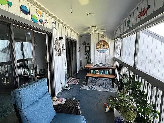 For Sale: $390,000 (2 beds, 2 baths, 1095 Square Feet)