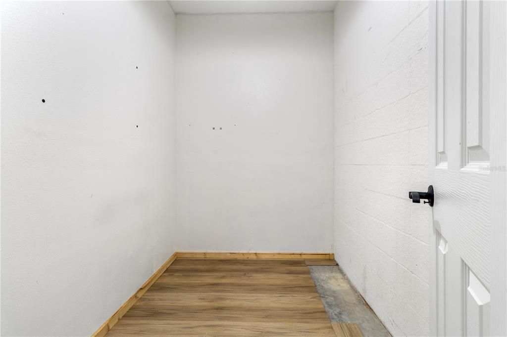 En Venta: $674,900 (4 camas, 2 baños, 1660 Pies cuadrados)