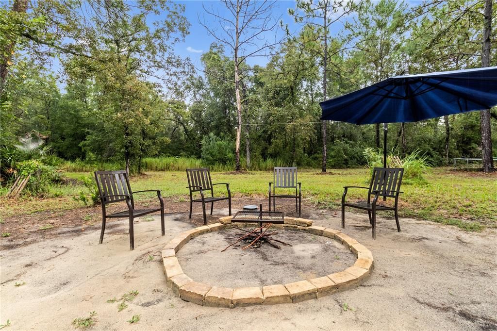 En Venta: $674,900 (4 camas, 2 baños, 1660 Pies cuadrados)