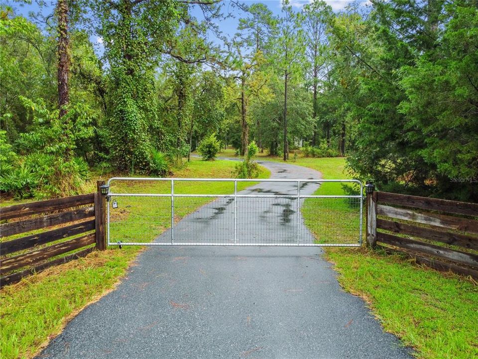 En Venta: $674,900 (4 camas, 2 baños, 1660 Pies cuadrados)