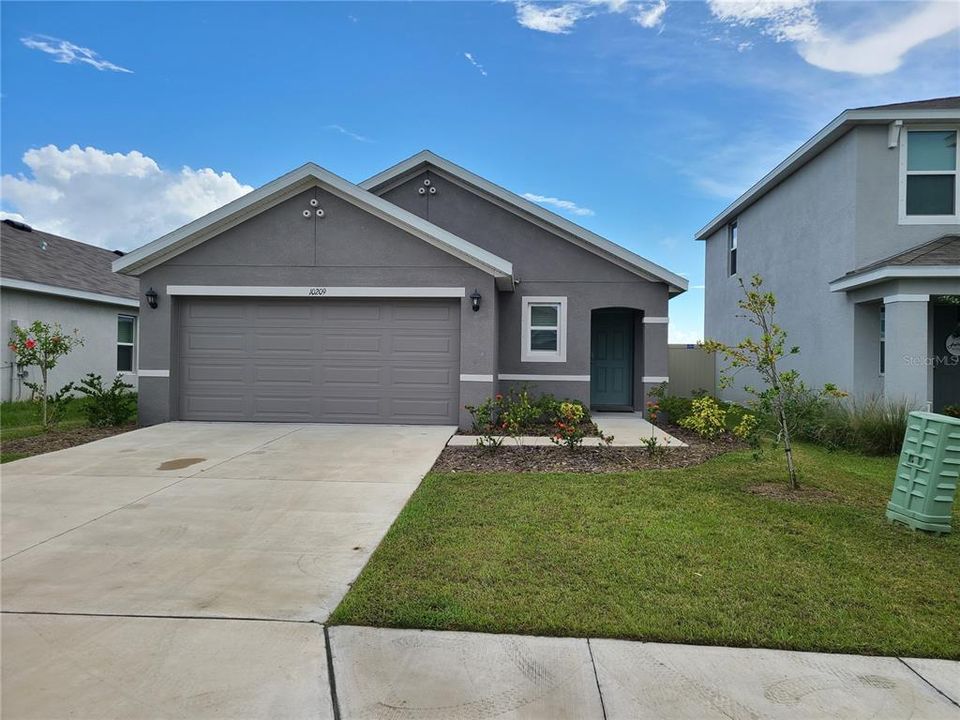 For Rent: $2,500 (3 beds, 2 baths, 1504 Square Feet)