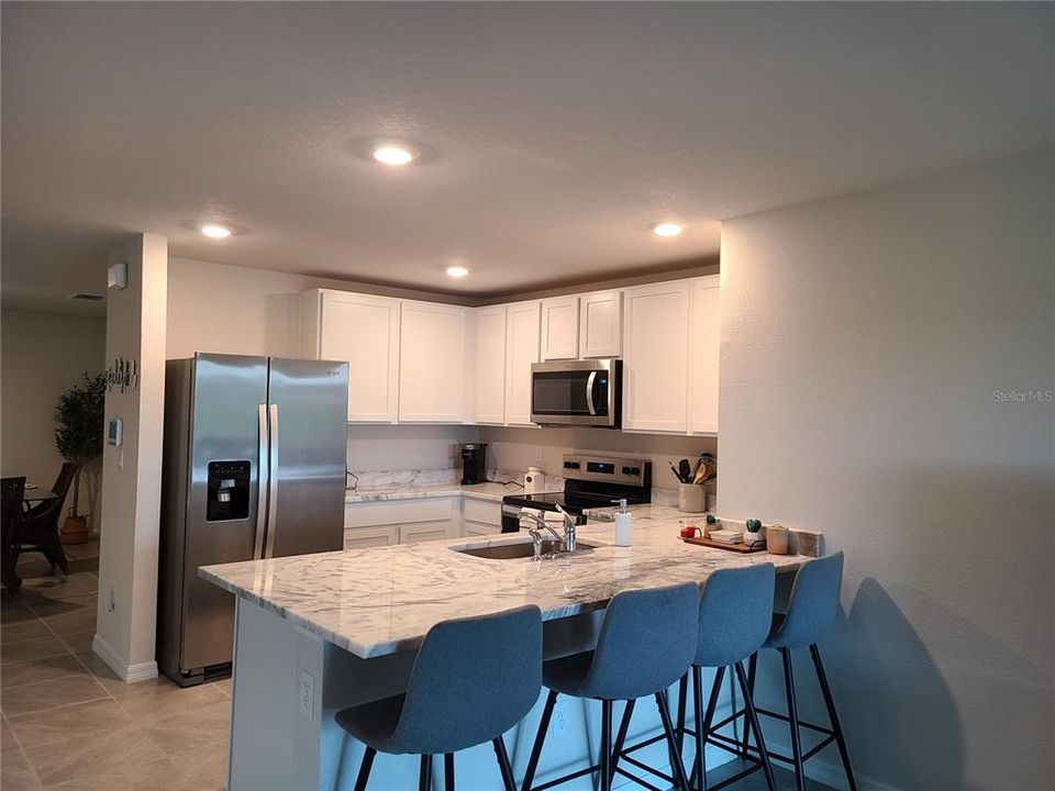 For Rent: $2,500 (3 beds, 2 baths, 1504 Square Feet)