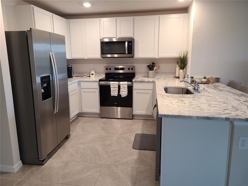 For Rent: $2,500 (3 beds, 2 baths, 1504 Square Feet)