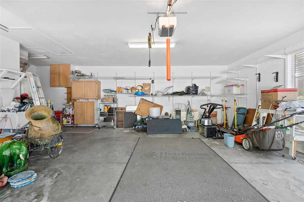 合同活跃: $485,000 (4 贝兹, 2 浴室, 2211 平方英尺)