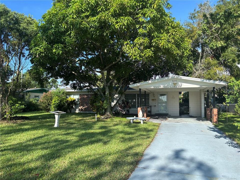 Recently Sold: $260,000 (2 beds, 1 baths, 1058 Square Feet)