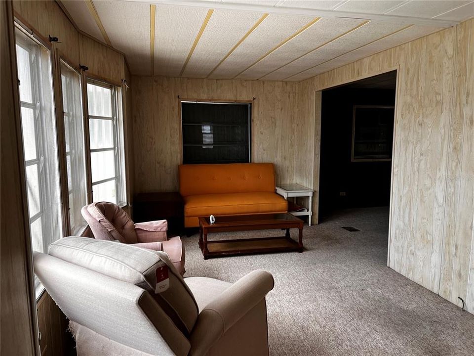 На продажу: $65,000 (2 спален, 2 ванн, 1029 Квадратных фут)