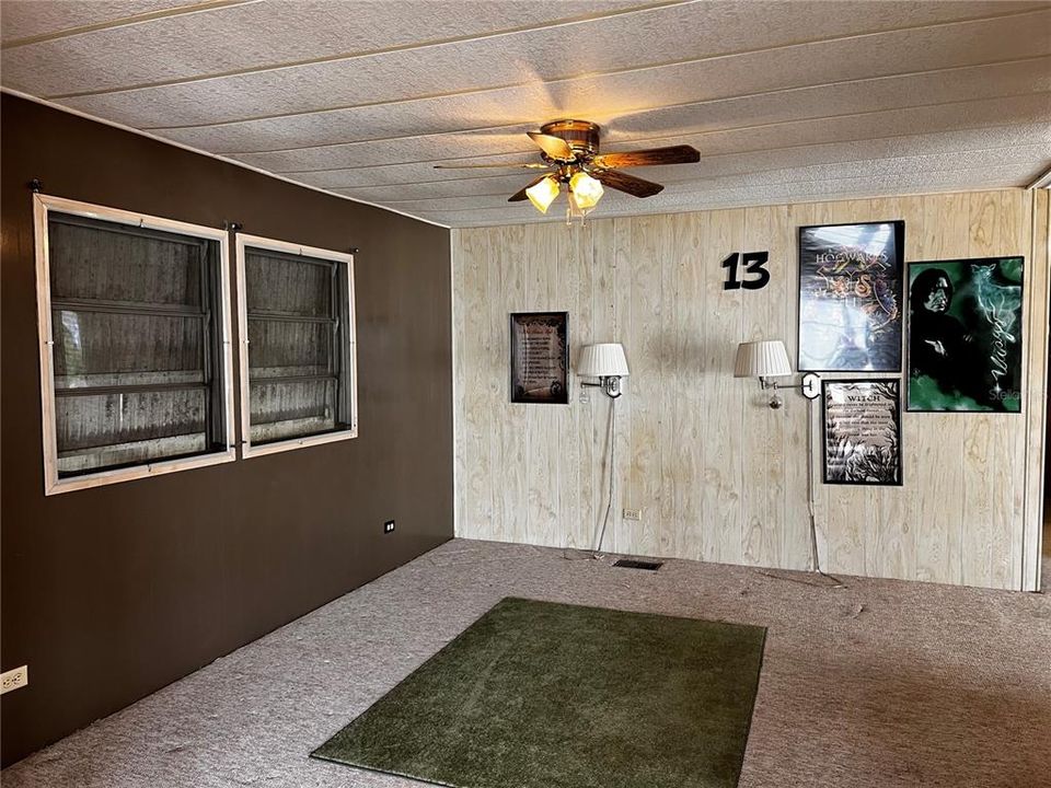 На продажу: $65,000 (2 спален, 2 ванн, 1029 Квадратных фут)