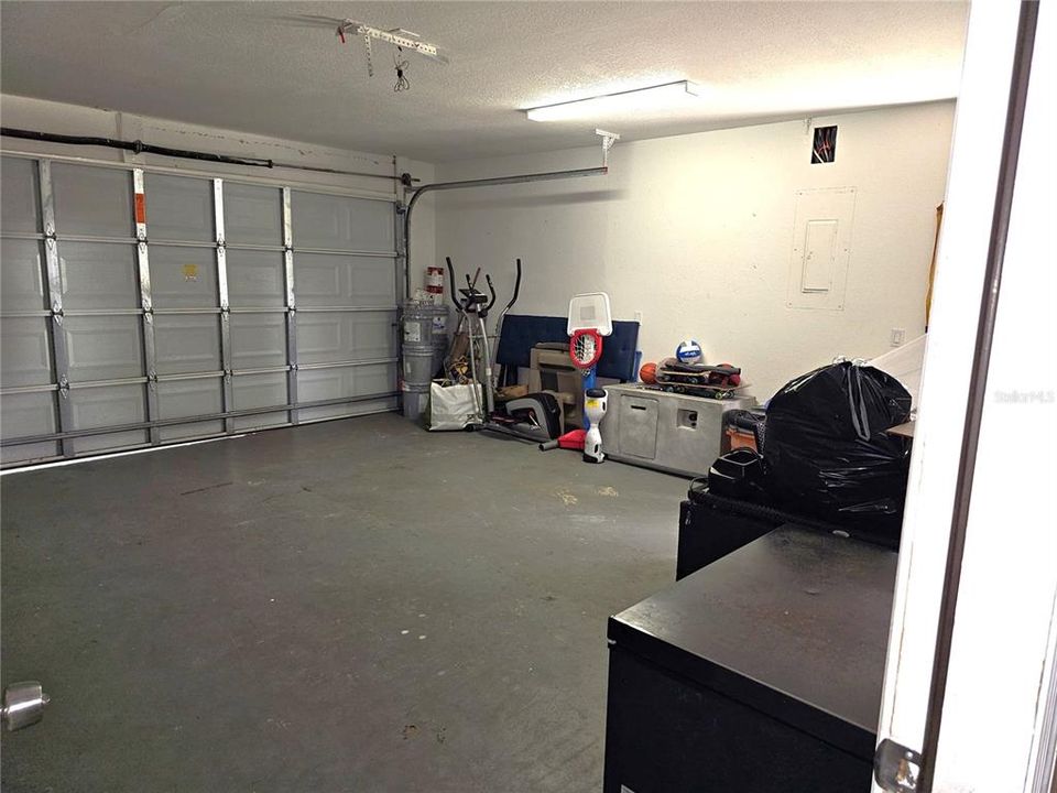 Под контрактом: $300,000 (3 спален, 2 ванн, 1658 Квадратных фут)