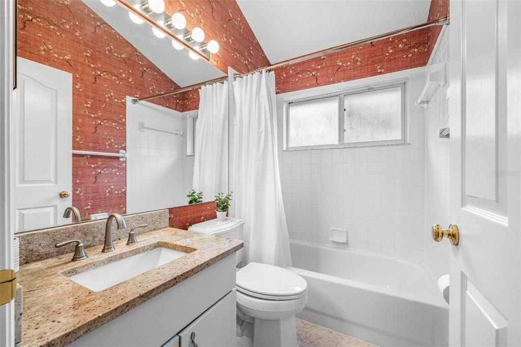 For Rent: $3,250 (4 beds, 2 baths, 2078 Square Feet)