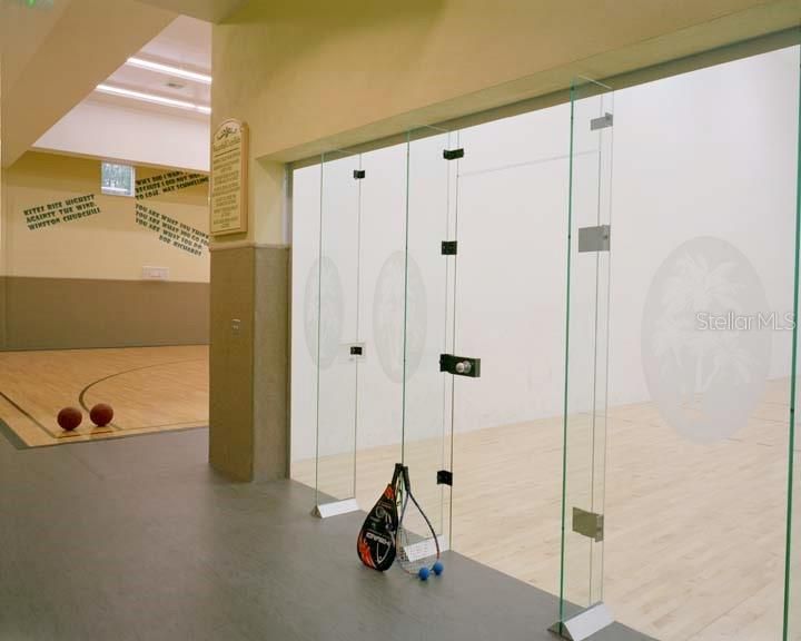 Activo con contrato: $1,500 (2 camas, 2 baños, 1045 Pies cuadrados)