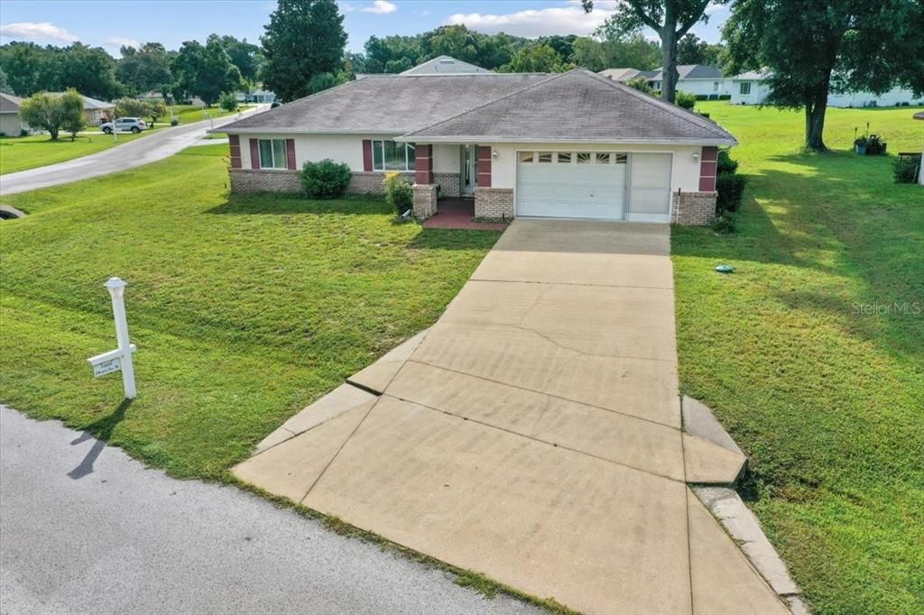 Active With Contract: $204,900 (3 beds, 2 baths, 1482 Square Feet)