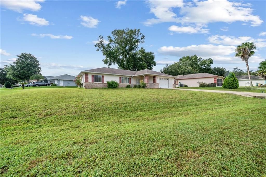 Active With Contract: $204,900 (3 beds, 2 baths, 1482 Square Feet)