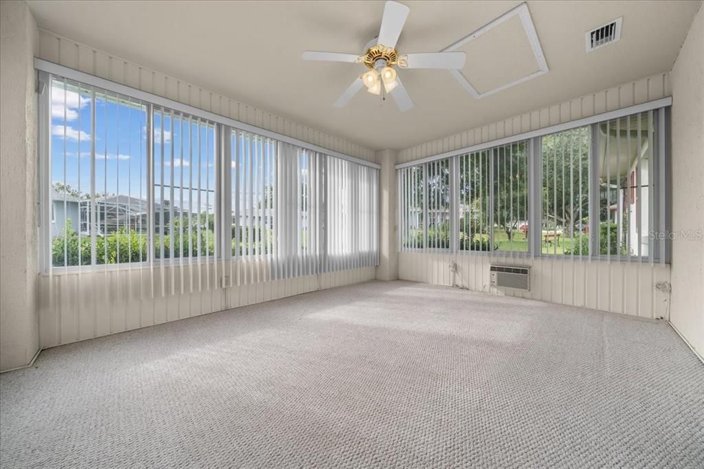 Active With Contract: $204,900 (3 beds, 2 baths, 1482 Square Feet)