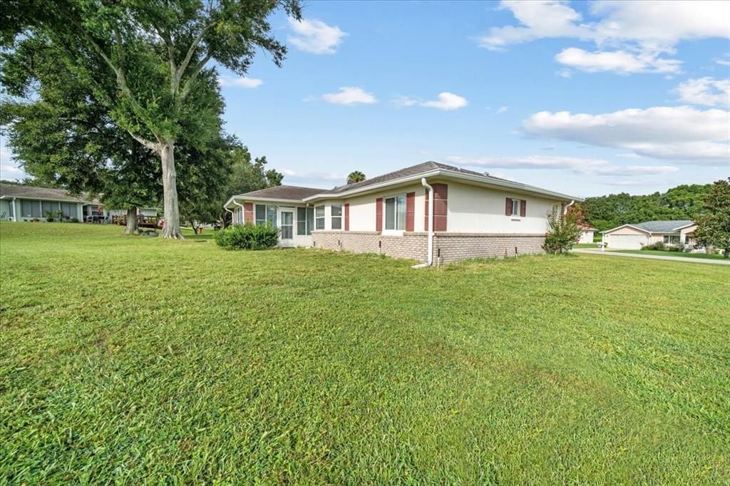 Active With Contract: $204,900 (3 beds, 2 baths, 1482 Square Feet)