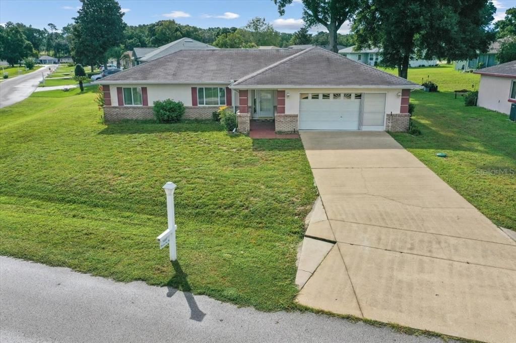 Active With Contract: $204,900 (3 beds, 2 baths, 1482 Square Feet)