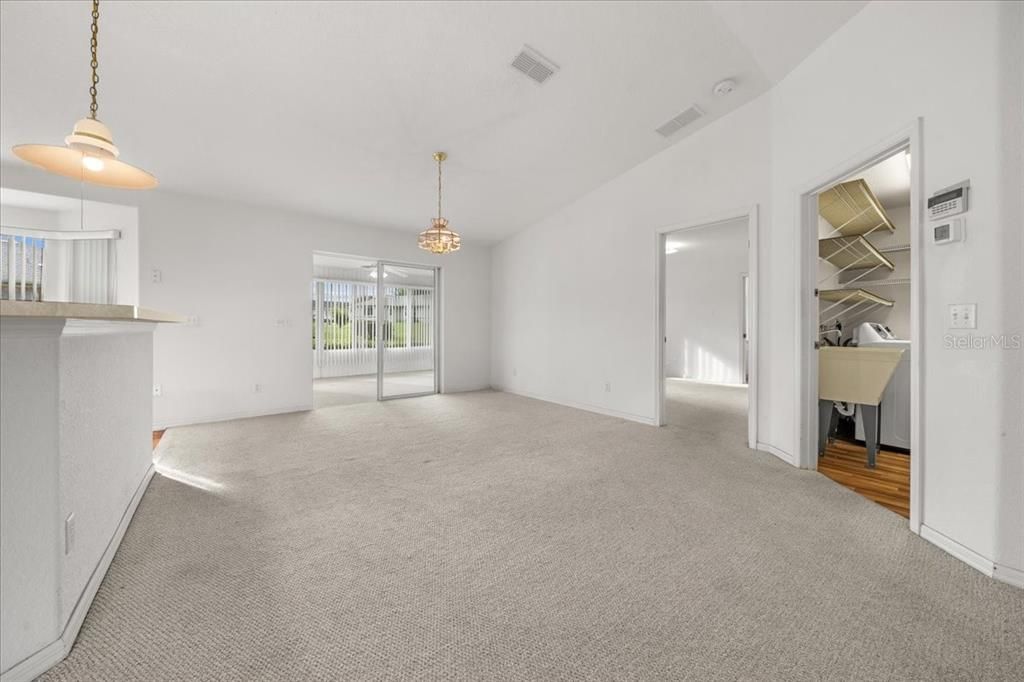 Active With Contract: $204,900 (3 beds, 2 baths, 1482 Square Feet)