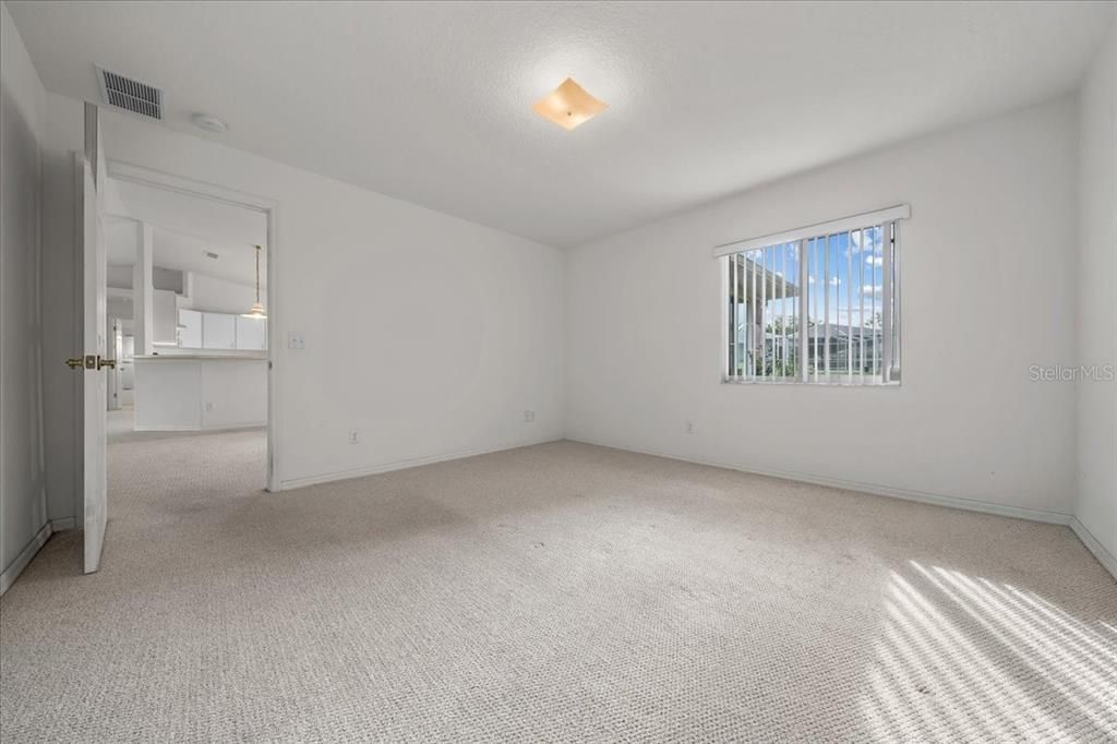 Active With Contract: $204,900 (3 beds, 2 baths, 1482 Square Feet)