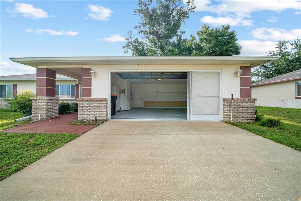 Active With Contract: $204,900 (3 beds, 2 baths, 1482 Square Feet)