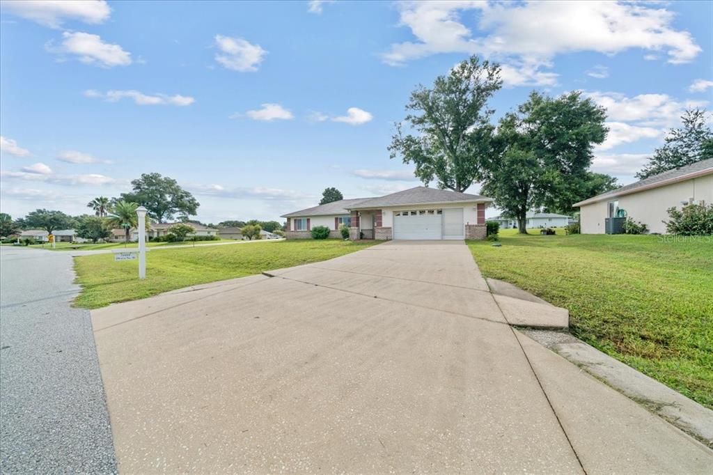 Active With Contract: $204,900 (3 beds, 2 baths, 1482 Square Feet)