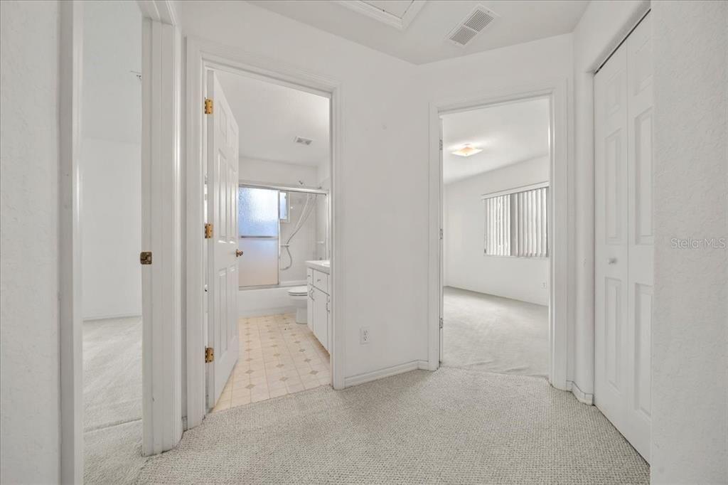 Active With Contract: $204,900 (3 beds, 2 baths, 1482 Square Feet)