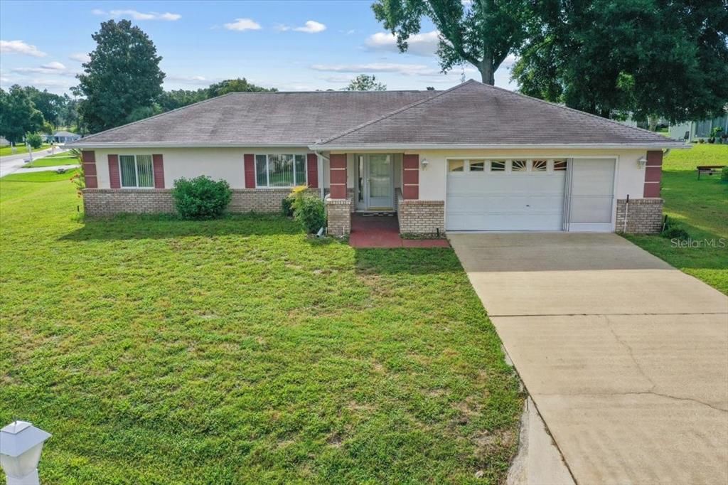 Active With Contract: $204,900 (3 beds, 2 baths, 1482 Square Feet)