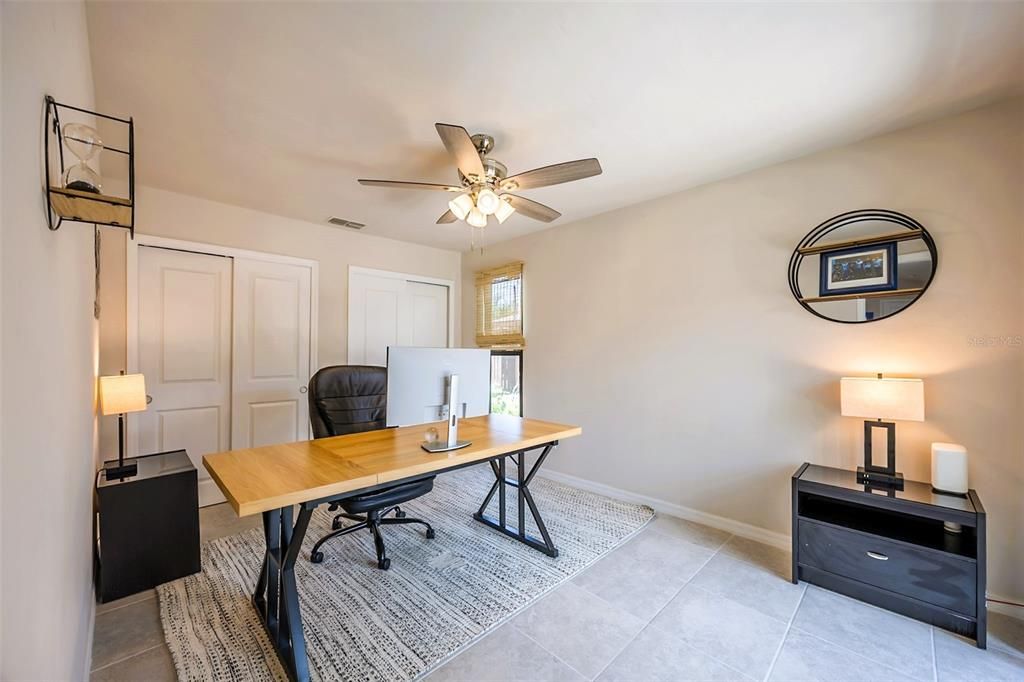 For Sale: $199,000 (2 beds, 2 baths, 1008 Square Feet)