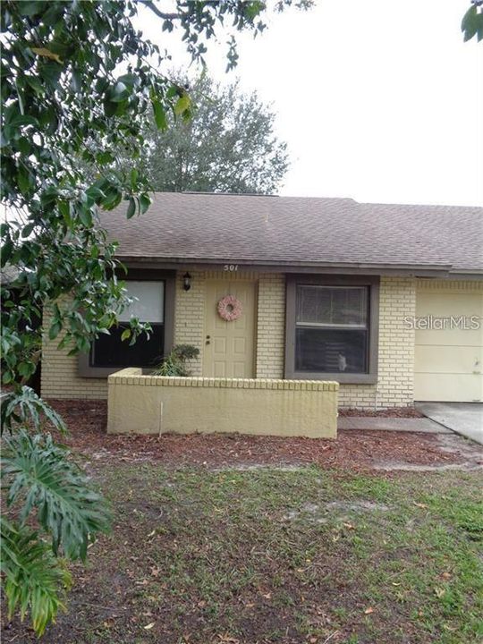 Active With Contract: $190,000 (3 beds, 2 baths, 1020 Square Feet)