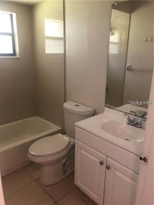 Active With Contract: $190,000 (3 beds, 2 baths, 1020 Square Feet)